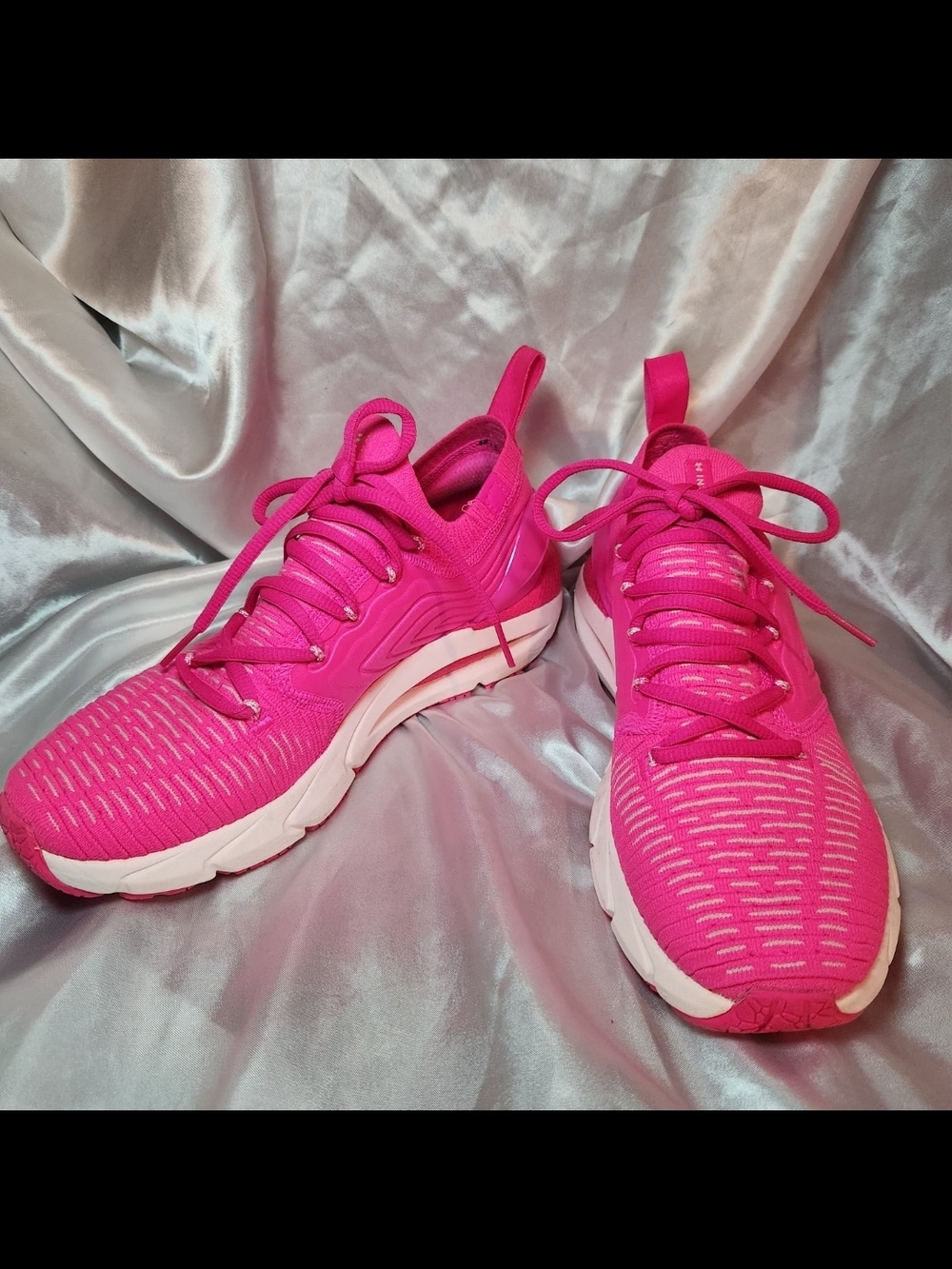 Women's Under Armour Hot Pink Lightweight Knit Athletic Sneakers | Sz 8.5 - Picture 2 of 8